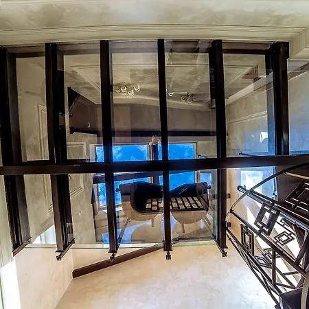 Apart Otel Horowitz 4*