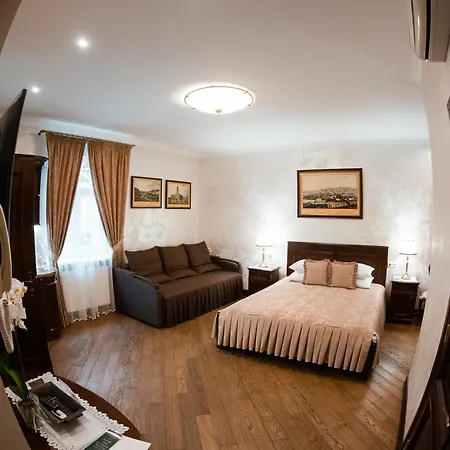 Horowitz Aparthotel 4*